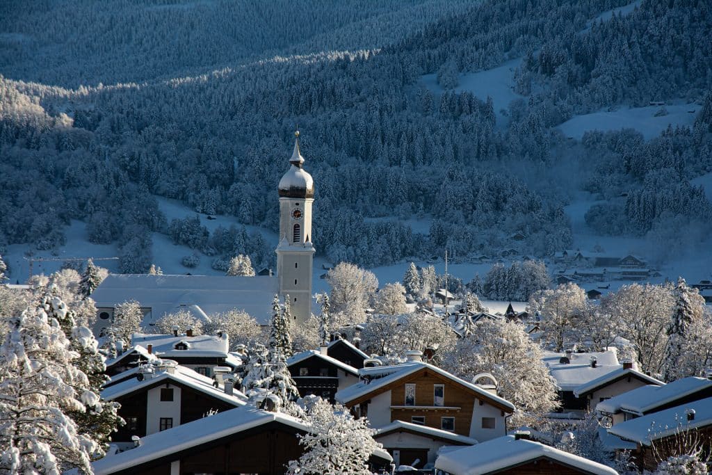 Zwischen Seen und Gipfeln: Warum Süddeutschland das ganze Jahr über Reiselust weckt