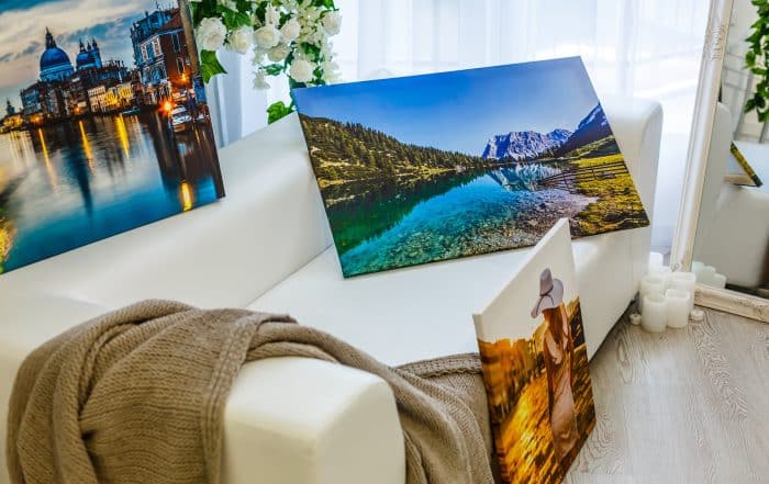 New canvas prints of landscape photos, photo canvases are in the interior