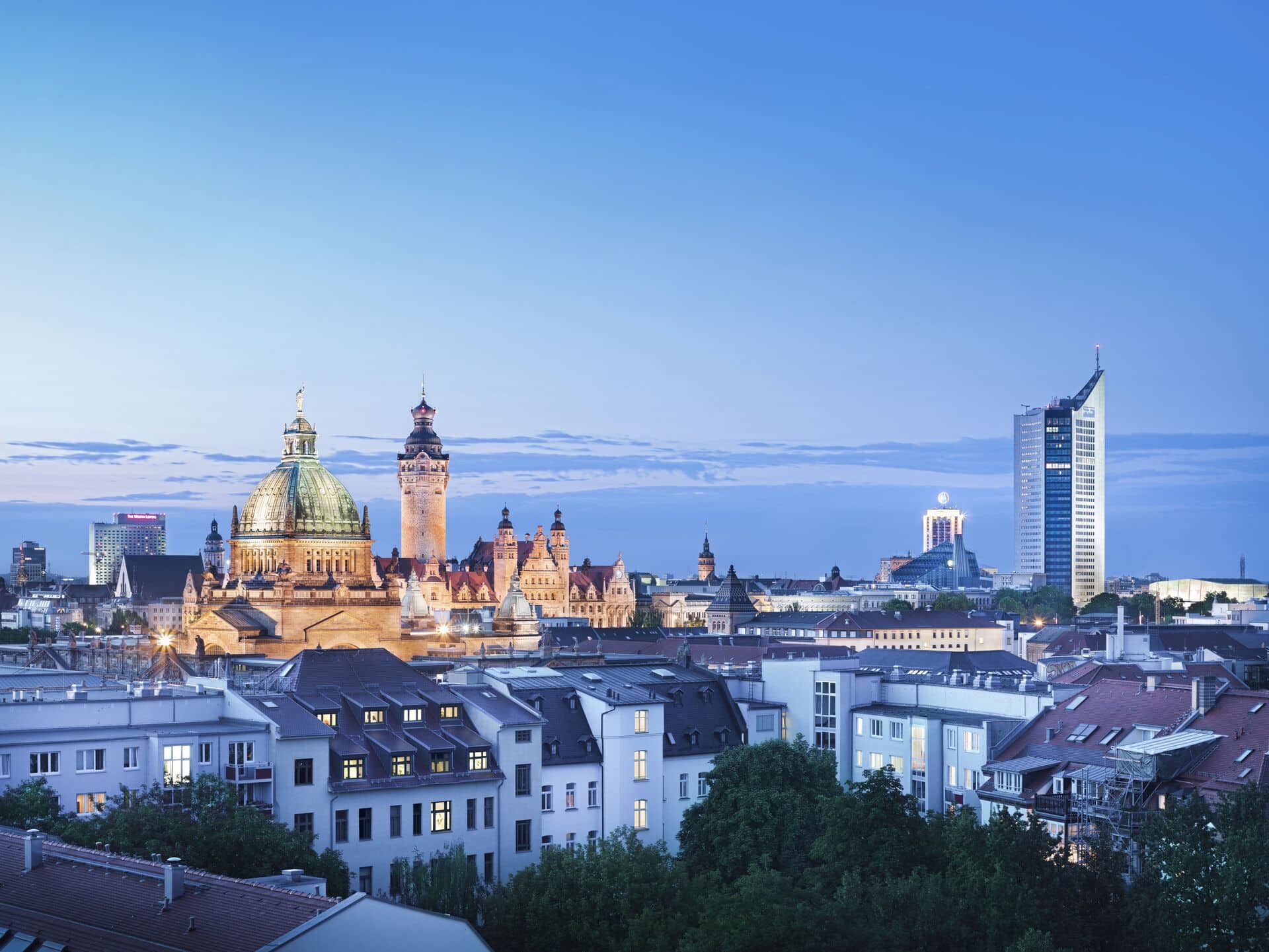 Skyline von Leipzig am Abend