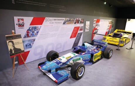 Rennauto von Michael Schumacher 1995 - Motorsport-Erlebnismuseum ring°werk