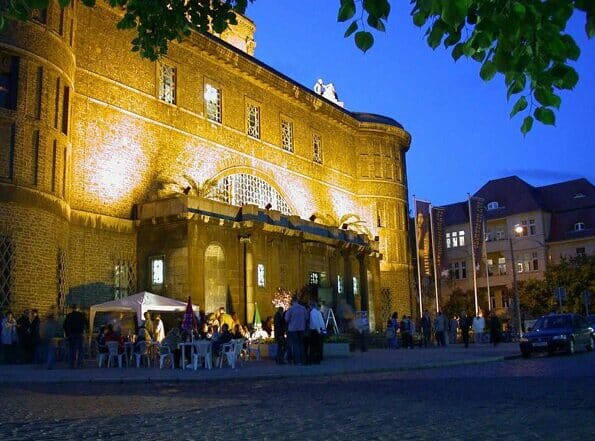 Außenansicht Landesmuseum für Vorgeschichte