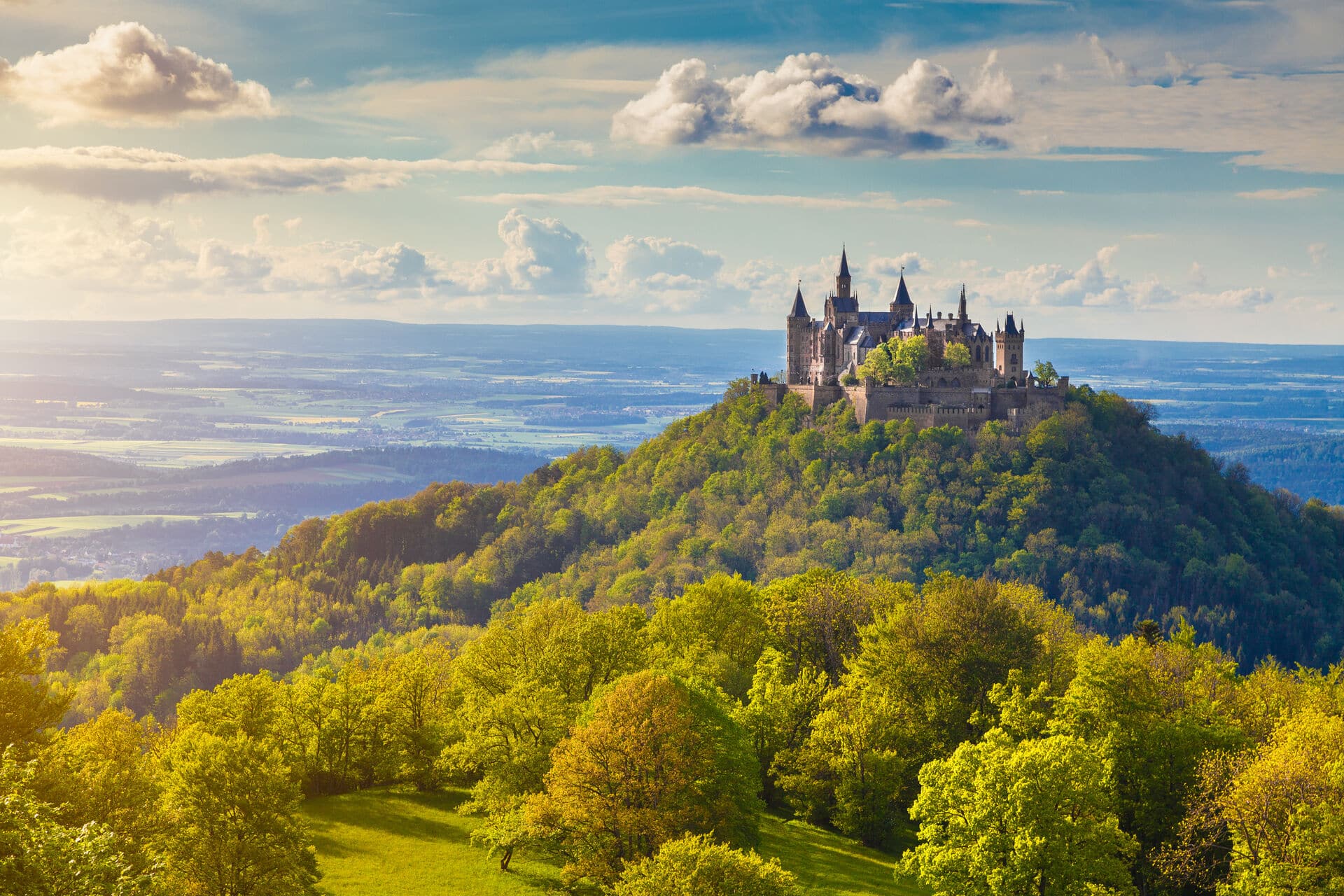 Burg Hohenzollern im Frühling - Wohin im Mai