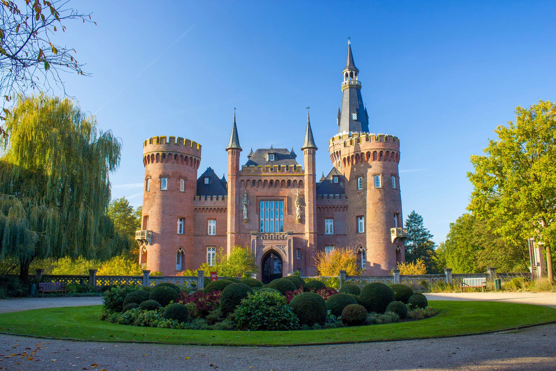 Schloss Moyland im Frühling - Frühling in Nordrhein-Westfalen