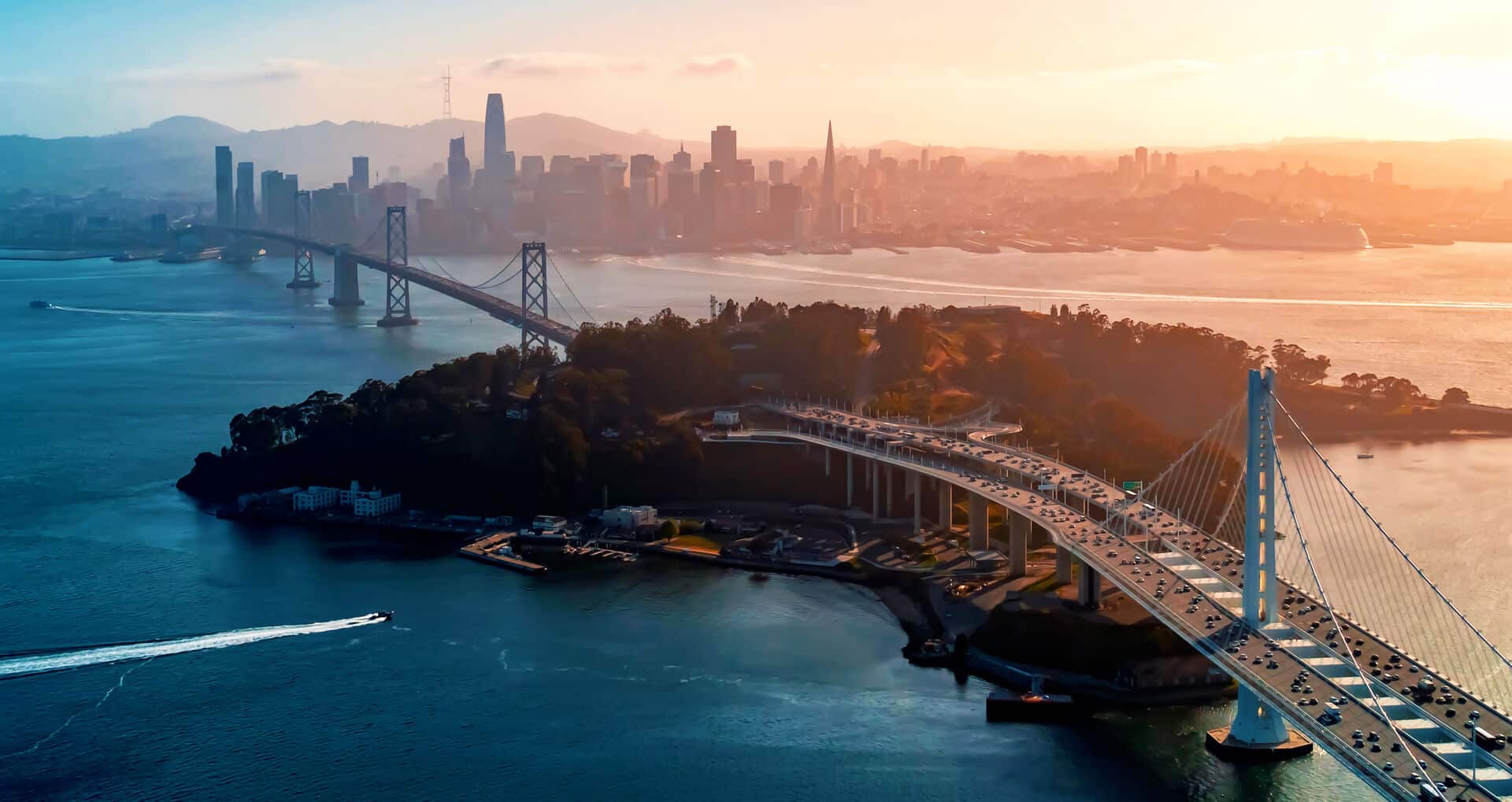 Luftbild der Bay Bridge in San Francisco