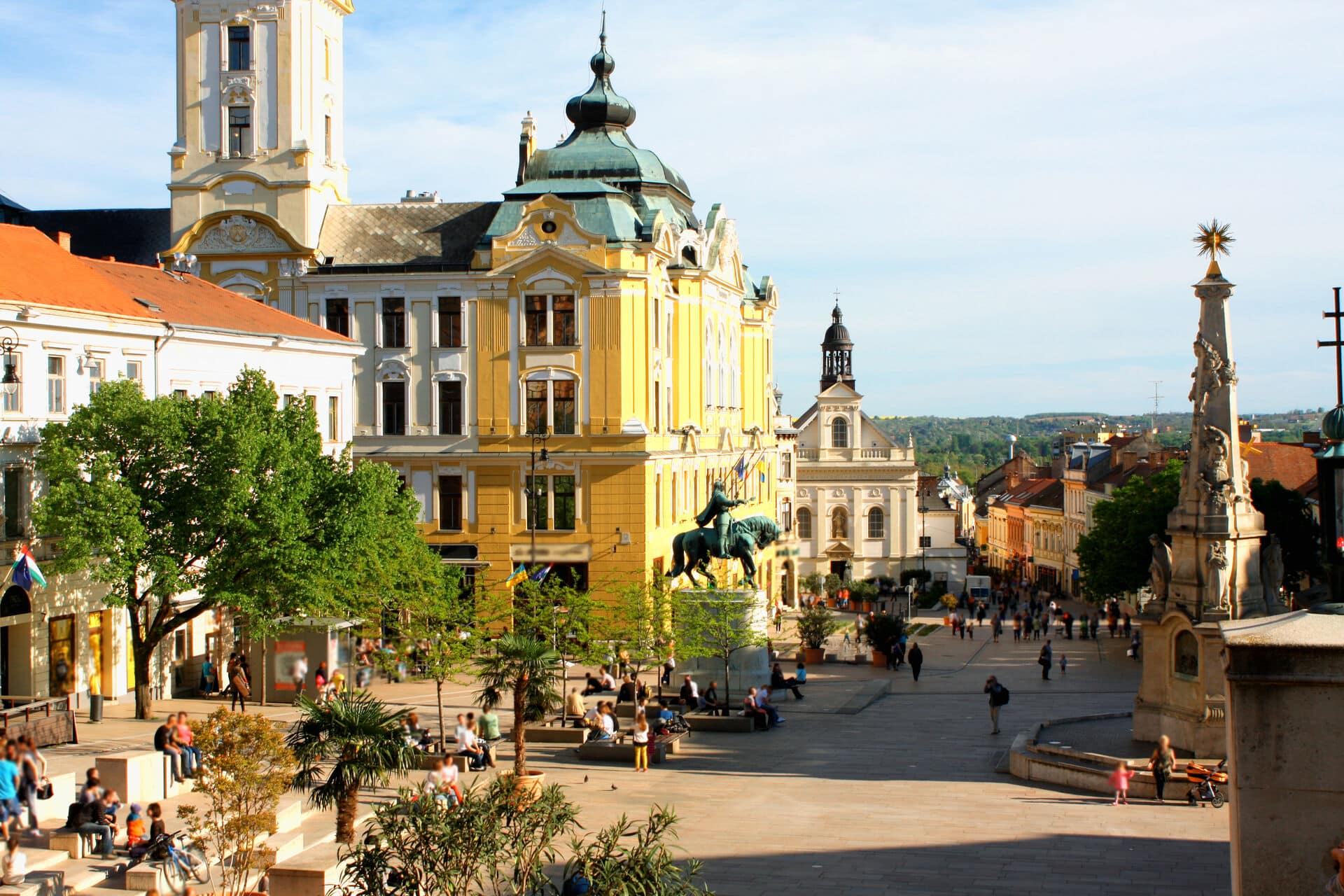 Stadt Pecs - Fünfkirchen Innenstadt im Sommer