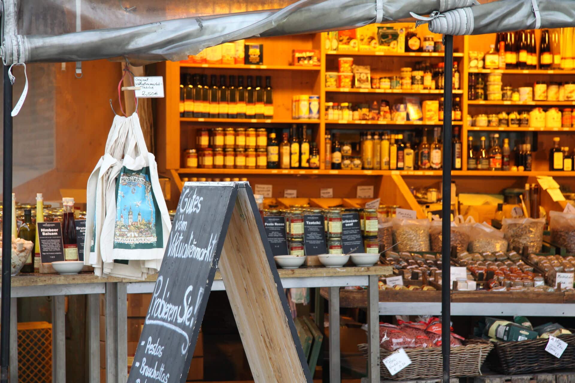 Spezialitäten auf dem Viktualienmarkt in München